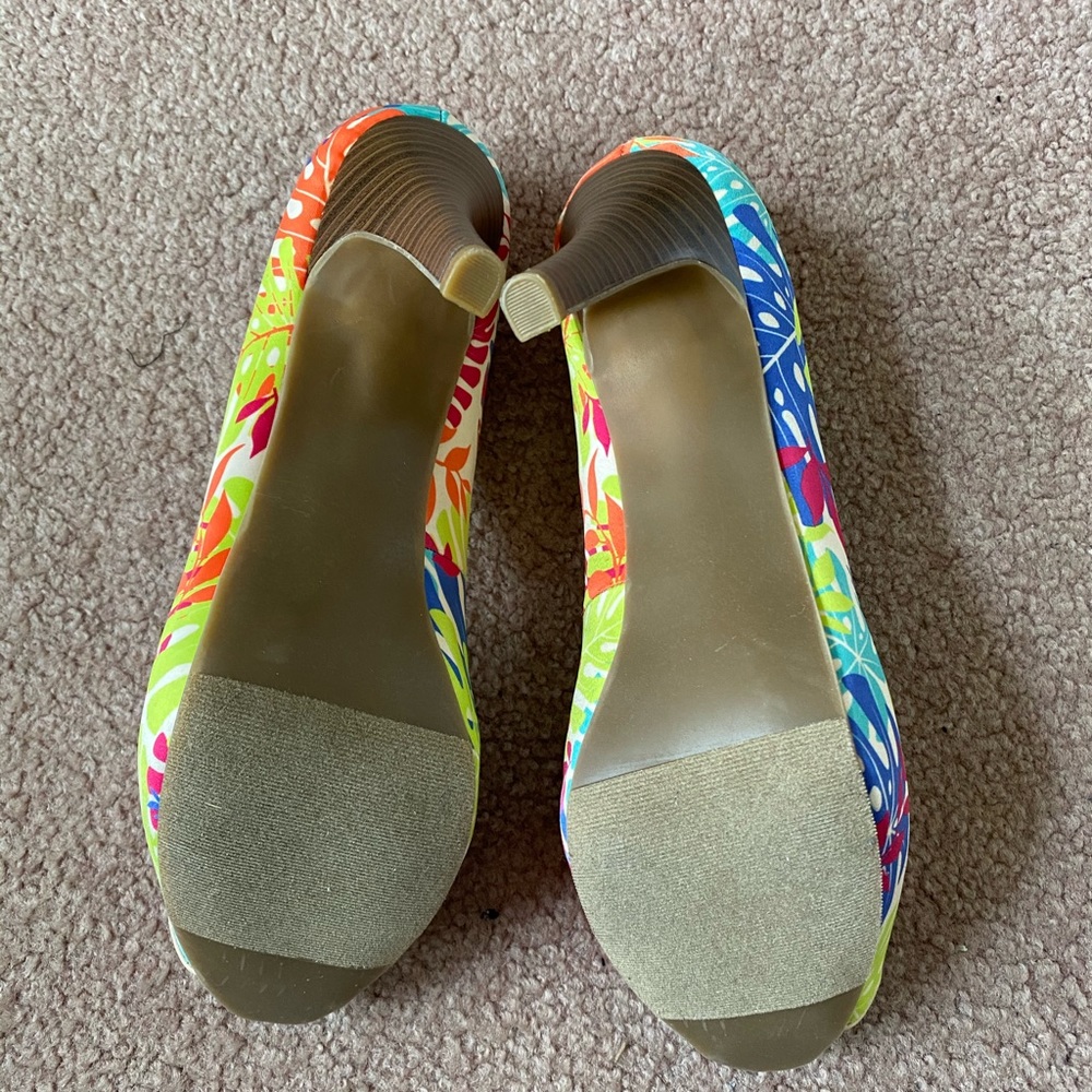 Heels - Picture 6 of 7